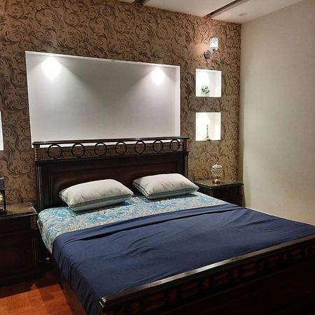 3 Bedroom Furnished Holiday Home Near Valencia Town, Lake City & Ring Road Lahore Exterior photo